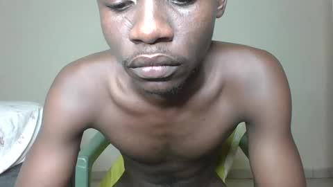 Snapshot of glane_ chatting on 12, 3, 2025 James online show from 12, 3, 2025