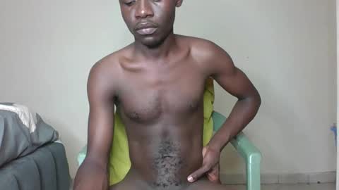 Snapshot of glane_ chatting on 4, 10, 2025 James online show from 4, 10, 2025