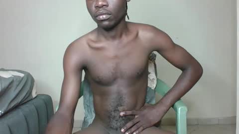 Snapshot of glane_ chatting on 13, 10, 2025 James online show from 13, 10, 2025