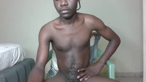 Snapshot of glane_ chatting on 4, 11, 2025 James online show from 4, 11, 2025