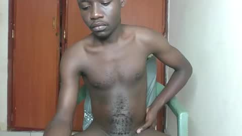 Snapshot of glane_ chatting on 13, 11, 2025 James online show from 13, 11, 2025