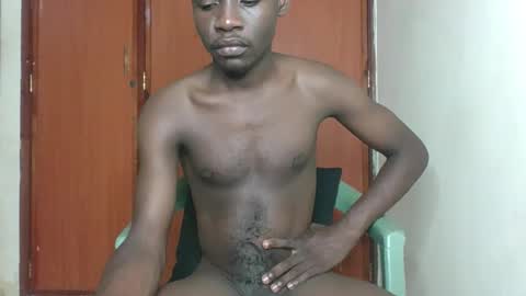 Snapshot of glane_ chatting on 19, 11, 2025 James online show from 19, 11, 2025