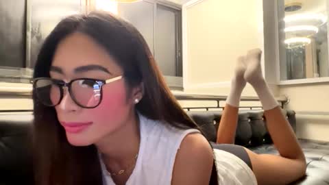 gleiahong online show from 19, 4, 2026