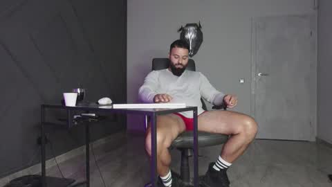 Matthew .. for short call me Matt online show from 28, 10, 2025