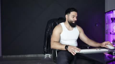 Matthew .. for short call me Matt online show from 20, 4, 2026