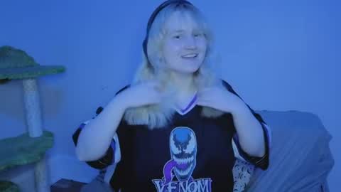 Glitch online show from 4, 7, 2026