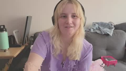 Glitch online show from 18, 7, 2026