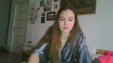Snapshot of glitter_doll chatting on 22, 1, 2025 glitter_doll online show from 22, 1, 2025