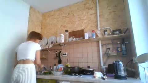 Snapshot of glitter_doll chatting on 23, 2, 2025 glitter_doll online show from 23, 2, 2025