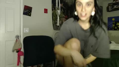 Snapshot of glitterspace chatting on 23, 10, 2025 anna online show from 23, 10, 2025