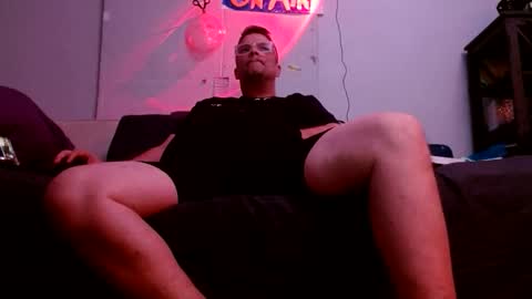 Snapshot of glitterstud chatting on 25, 4, 2026 glitterstud online show from 25, 4, 2026