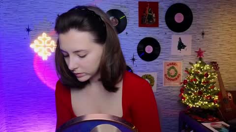 Snapshot of glo_lo chatting on 27, 12, 2024 Bye everybody Ill be online Monday December 2nd Saturday and Sunday off online show from 27, 12, 2024