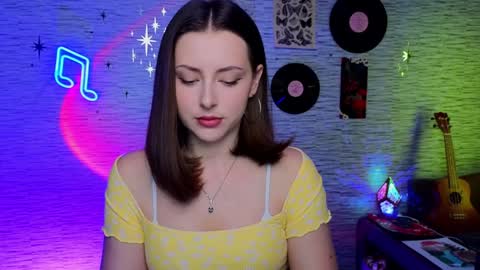 Snapshot of glo_lo chatting on 7, 2, 2025 Bye everybody Ill be online Monday December 2nd Saturday and Sunday off online show from 7, 2, 2025