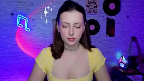 Snapshot of glo_lo chatting on 26, 2, 2025 Bye everybody Ill be online Monday December 2nd Saturday and Sunday off online show from 26, 2, 2025