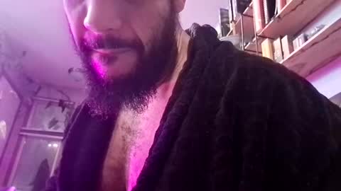 Snapshot of globalmovement chatting on 17, 12, 2024 globalmovement online show from 17, 12, 2024