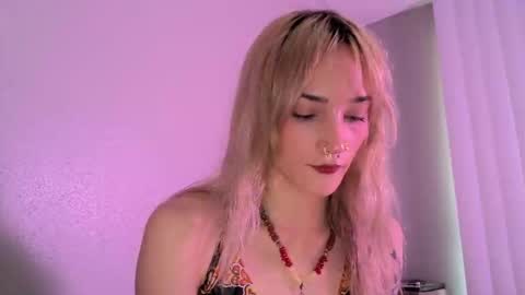 GloomieBear online show from 23, 4, 2026