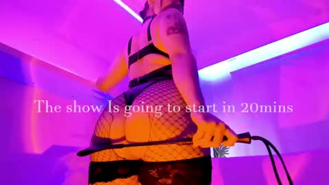Snapshot of gloomydoll chatting on 24, 4, 2026 Mimi online show from 24, 4, 2026