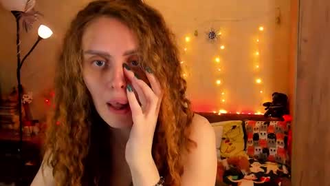 Gloria Wood online show from 25, 12, 2024