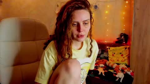 Gloria Wood online show from 5, 1, 2025