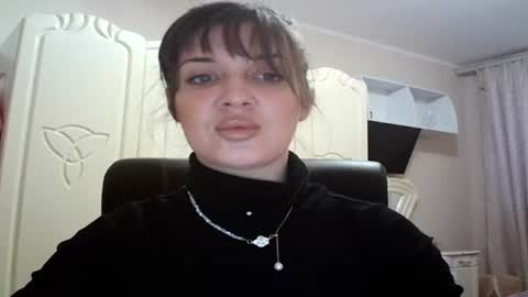 Snapshot of gloriashine chatting on 8, 3, 2025 gloriashine online show from 8, 3, 2025