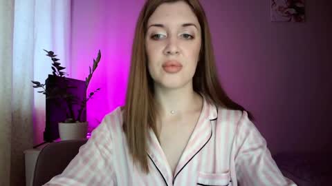 Snapshot of gloriashine chatting on 31, 3, 2026 gloriashine online show from 31, 3, 2026