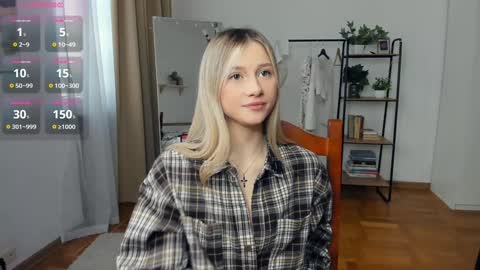 Snapshot of glossybabe_ chatting on 8, 2, 2026 Cherry online show from 8, 2, 2026