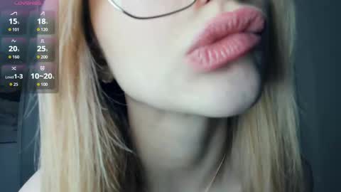 Snapshot of glossybabe_ chatting on 11, 5, 2026 Cherry online show from 11, 5, 2026