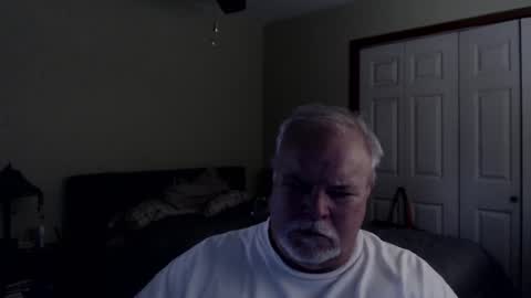 Snapshot of gmctruckguy chatting on 15, 11, 2025 gmctruckguy online show from 15, 11, 2025