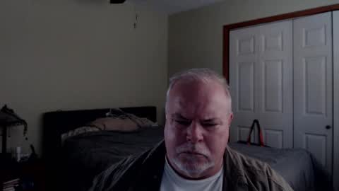 Snapshot of gmctruckguy chatting on 22, 11, 2025 gmctruckguy online show from 22, 11, 2025