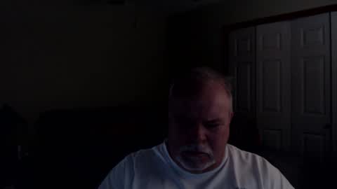 Snapshot of gmctruckguy chatting on 26, 11, 2025 gmctruckguy online show from 26, 11, 2025