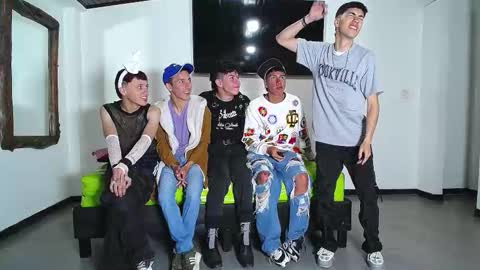 THOMAS AND DAMIAND online show from 31, 10, 2025