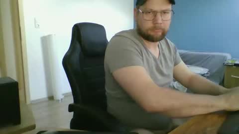 Snapshot of gnik_labinnah chatting on 6, 4, 2026 gnik_labinnah online show from 6, 4, 2026