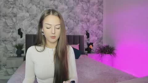 Lina online show from 9, 11, 2025