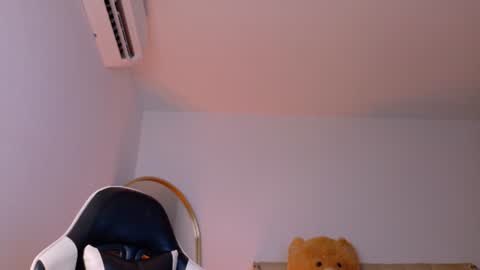 Ariluz online show from 6, 7, 2026