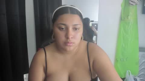 Snapshot of goddess_of_sissys chatting on 3, 12, 2025 goddess_of_sissys online show from 3, 12, 2025