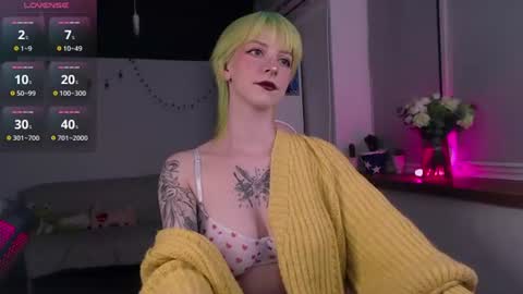 Snapshot of goddessakiko chatting on 14, 6, 2026 Akiko online show from 14, 6, 2026
