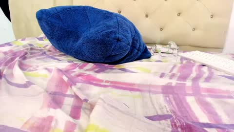 Snapshot of goddesschanell chatting on 5, 12, 2024 CHANELL online show from 5, 12, 2024