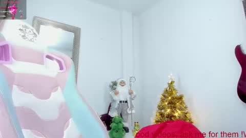 Snapshot of goddessjessica_roger chatting on 27, 12, 2024 Goddess Jessica and slave Roger online show from 27, 12, 2024