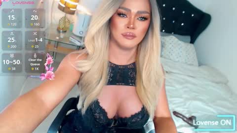 Snapshot of goddesss_hera chatting on 24, 11, 2025 Miss Anna online show from 24, 11, 2025