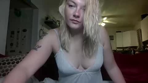 Snapshot of goddessshay099 chatting on 16, 11, 2025 goddessshay099 online show from 16, 11, 2025