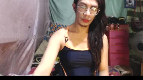 Snapshot of goddesssonyaxxx chatting on 5, 7, 2026 KENNY DOLL online show from 5, 7, 2026
