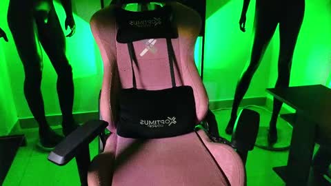 Snapshot of godiegogoxxx chatting on 4, 6, 2026 Diego online show from 4, 6, 2026