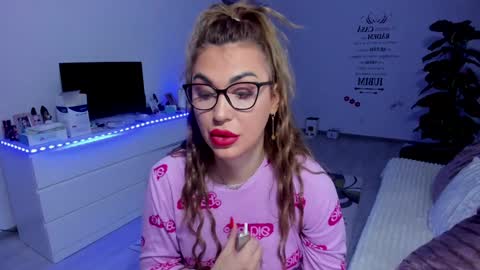 Snapshot of golddivine00 chatting on 11, 1, 2025 Nicole.. online show from 11, 1, 2025