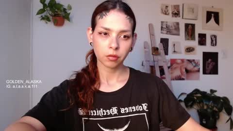 Snapshot of golden_alaska chatting on 12, 9, 2025 Alaska online show from 12, 9, 2025