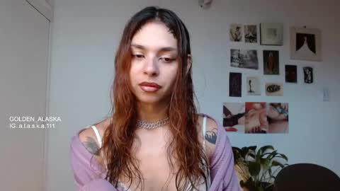 Snapshot of golden_alaska chatting on 27, 10, 2025 Alaska online show from 27, 10, 2025