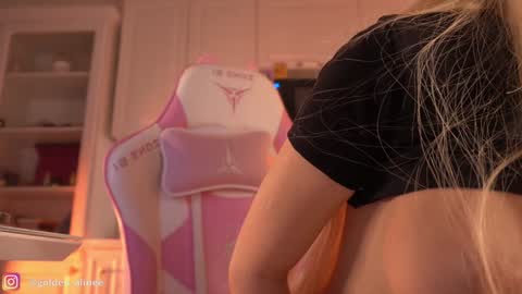 Aline meow   online show from 8, 2, 2025