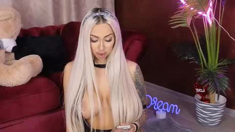 GoldenAmberX online show from 21, 2, 2025