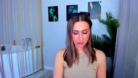 Olivia online show from 7, 11, 2025