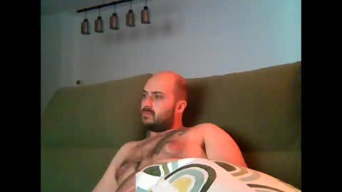 goldenspainboy online show from 31, 10, 2025