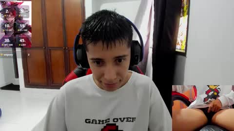 Snapshot of gomitaboy_1 chatting on 19, 10, 2025 angel black online show from 19, 10, 2025